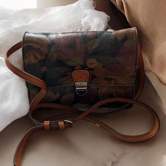 PATRICIA NASH LANZA CROSSBODY/WRISTLET    Peruvian Painting NWOT - Picture 1 of 7